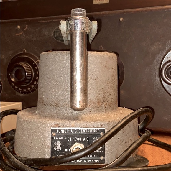 Junior A C Centrifuge - Picture 2 of 2